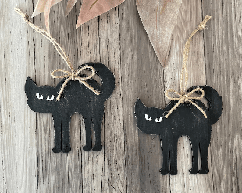 DIY Creepy Cat Ornament 10/16 5-7pm