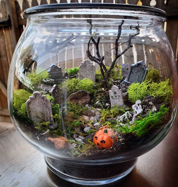 Eerie DIY Terrarium 10/18 4-6pm