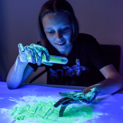 Luminescent Lab: Glow Science Chemistry