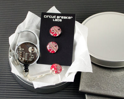 recycled circuit board engineer gift set