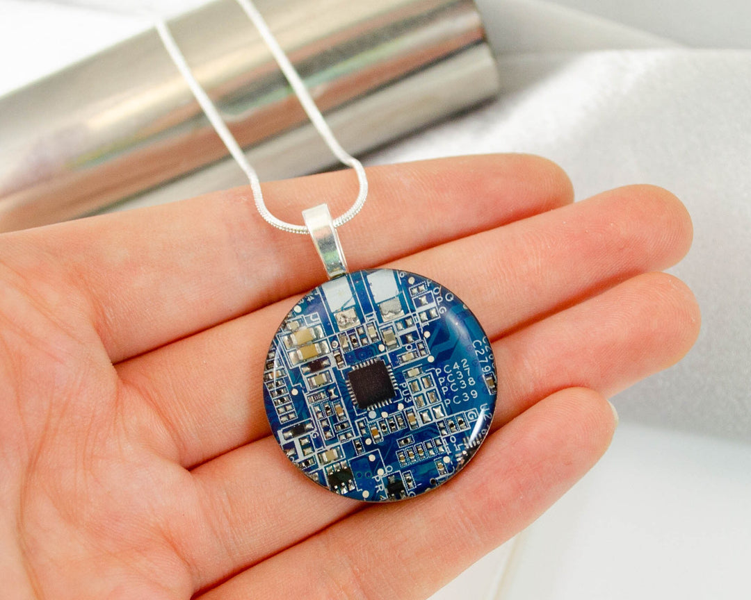 pendant（第1世代）＋ Catlog Board 2 Circuit Board Necklace LARGE Blue, Recycled Motherboard