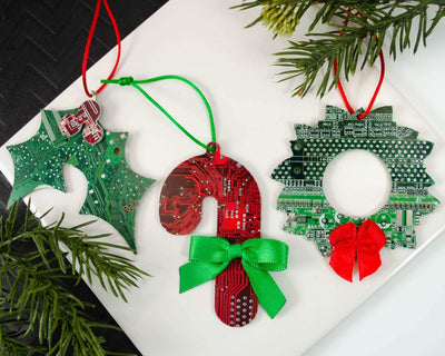 Circuit Board Wreath Ornament, Geeky Christmas Ornament, Holiday Geek Decor, Computer Programmer Gift, Computer Science Ornament