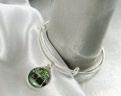 Green Recycled Circuit Board Expandable Bracelet, Electrical Engineer Jewelry, Unique Gift for Software Engineer, Geek Chic Jewelry